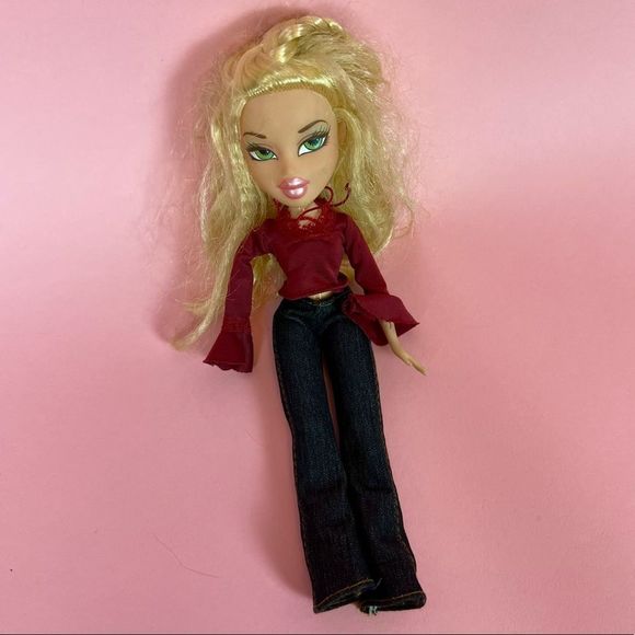 Bratz “Strut It” Green Eyes CLOÉ Doll - Picture 2 of 7